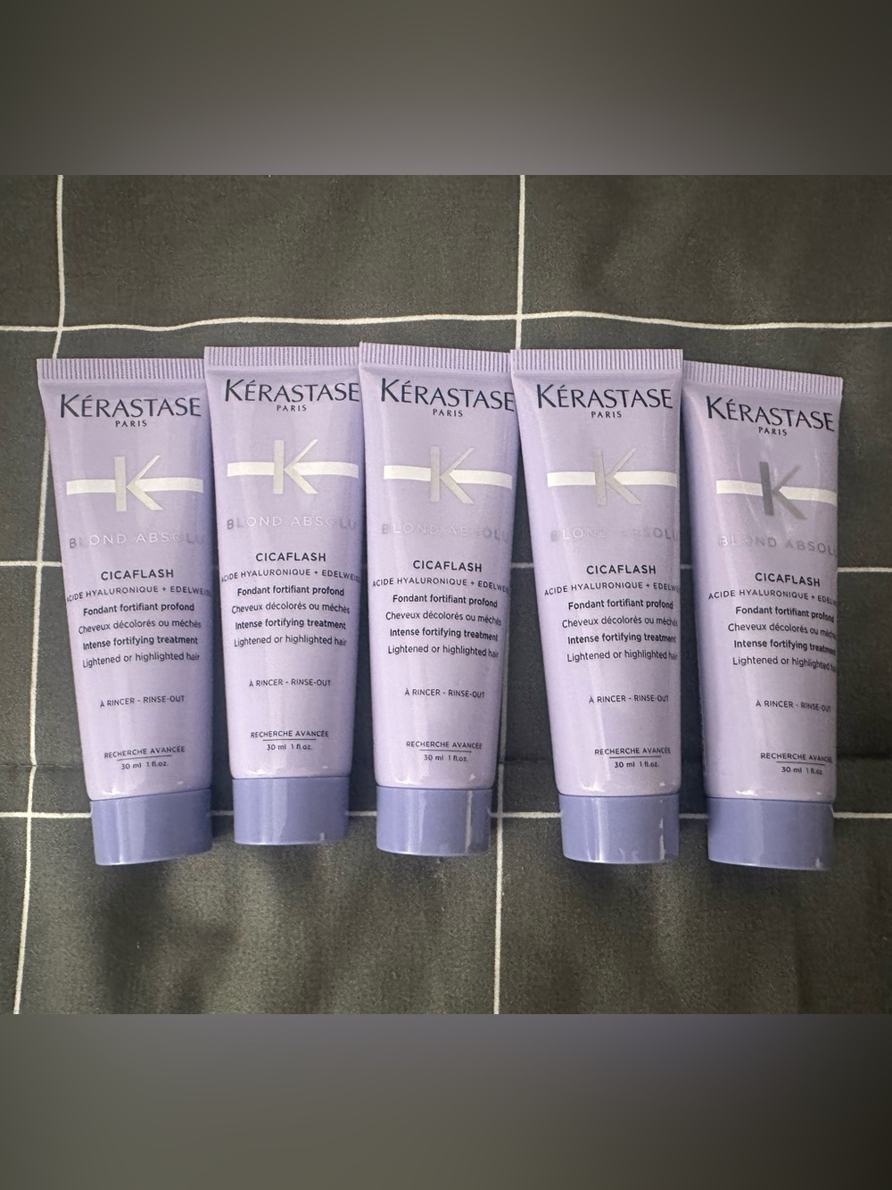 Kerastase Cicaflash Intense Fortifying Treatment (5 x 30ml) - Travel Sizes